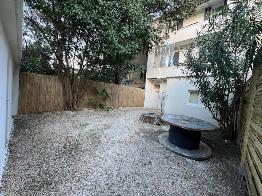 Tres Bel Appartement Neuf Aviñón Exterior foto